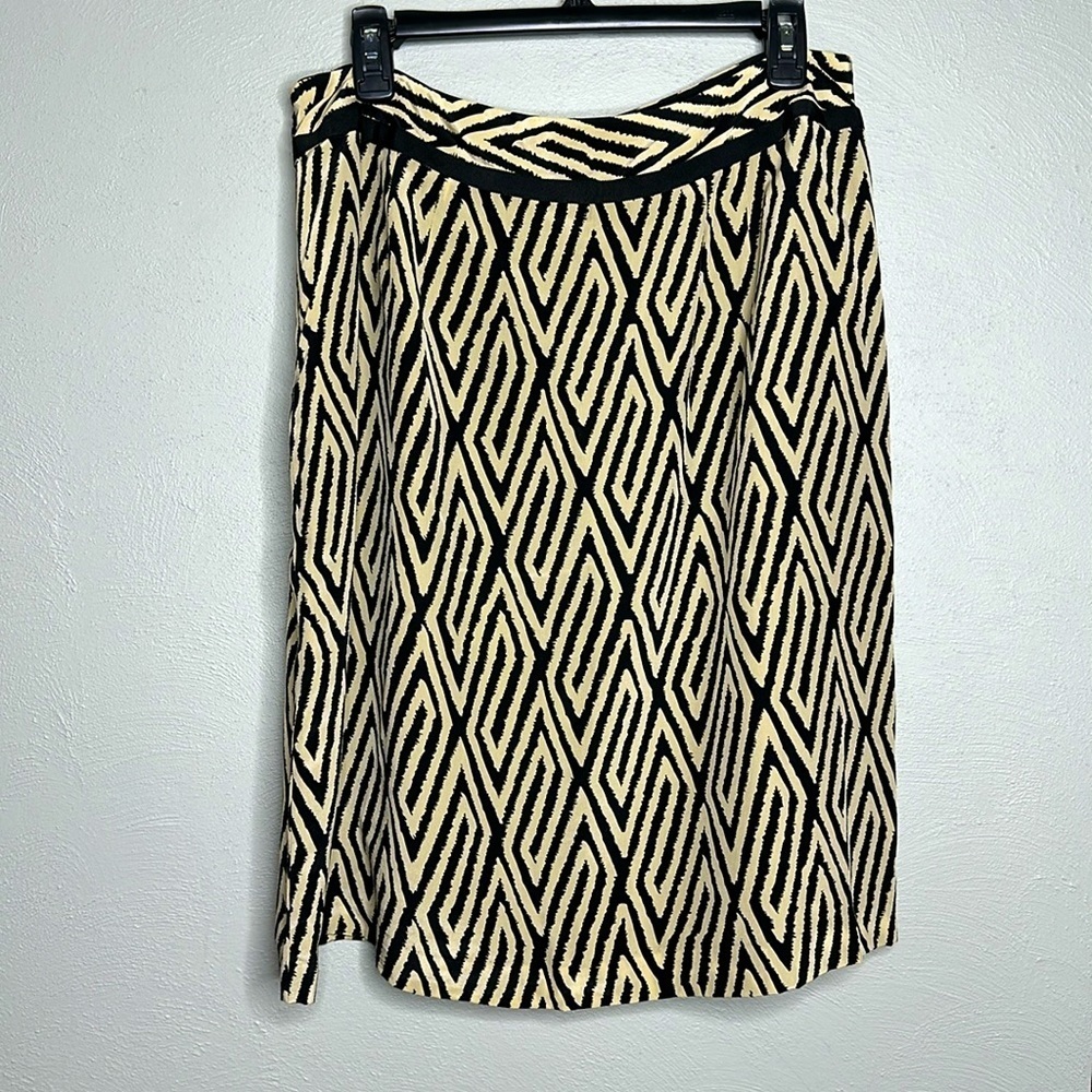 Ann Taylor 100% silk geometrical pattern knee length career skirt Size 12
